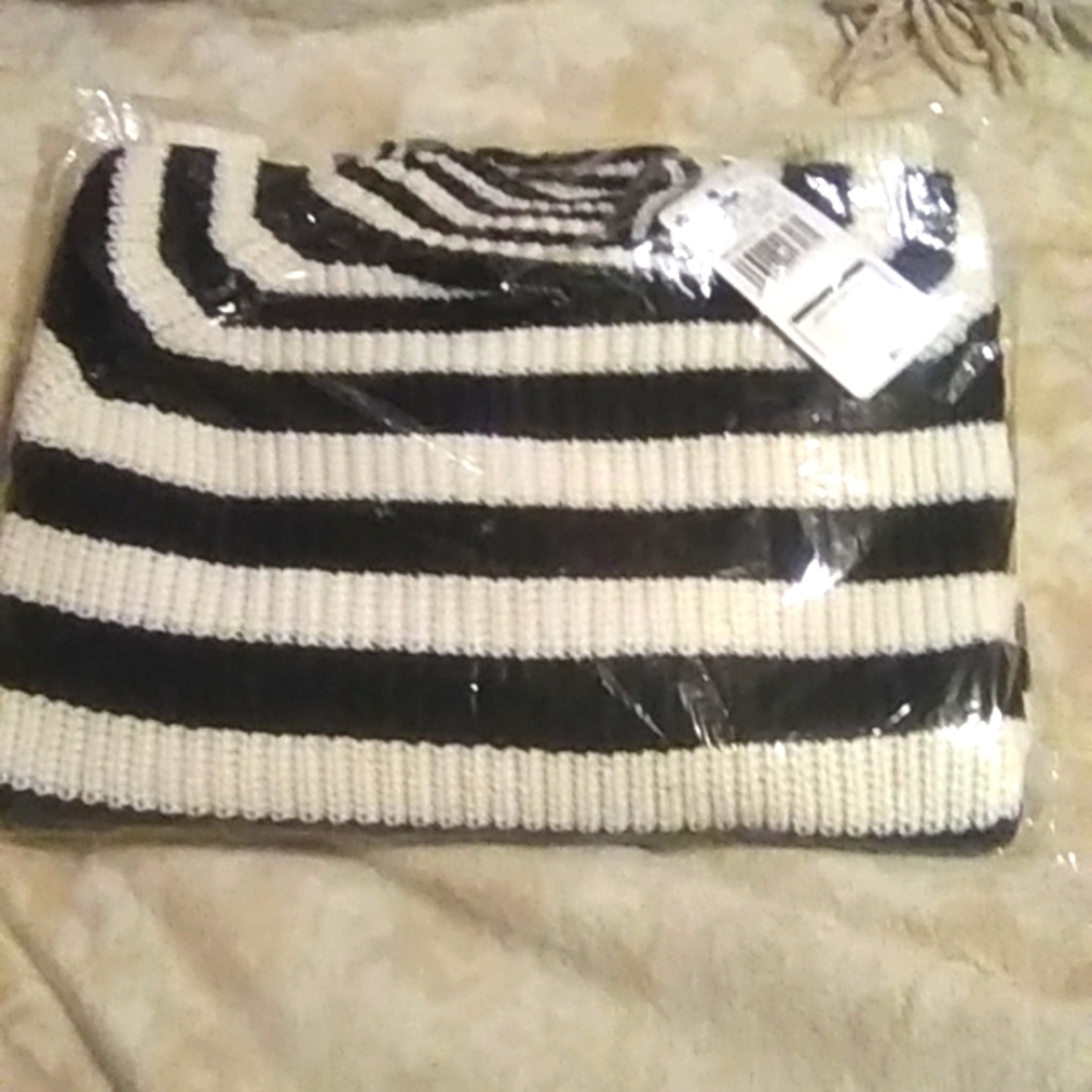 NWT Mango Basics Turtleneck sweater XS